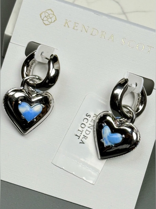 Kendra Scott Jewelry - Kendra Scott Ari Silver Puffy Heart Huggies In Matte Sky Blue and White